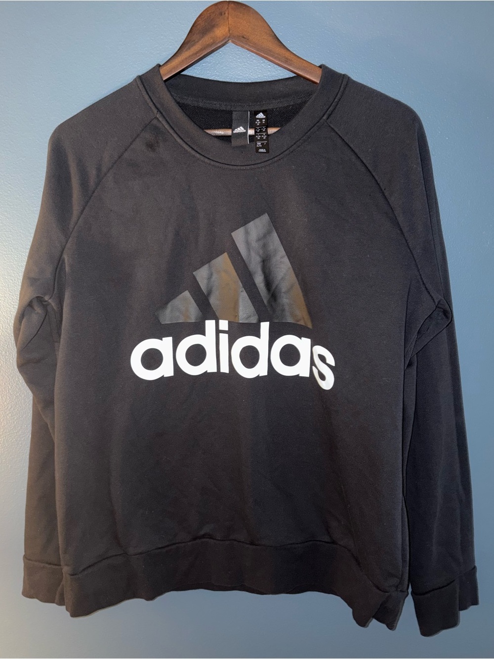 adidas Black Crewneck Sweatshirt Women’s XL